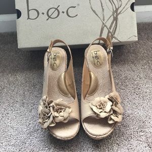 b.o.c. nude wedges